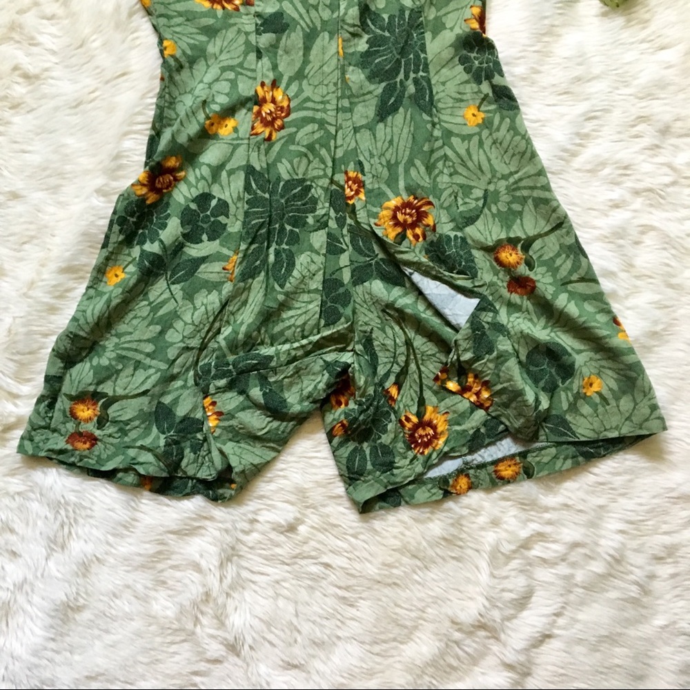1990s Floral Sunflower Romper with Shoulder Pads - Picture 3 of 6